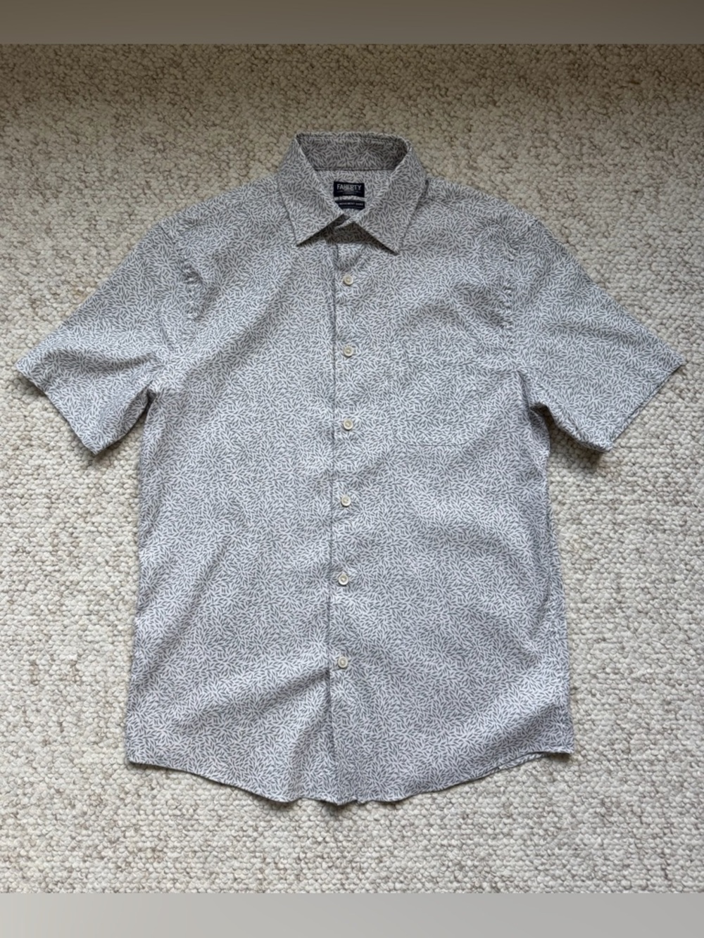 Faherty Men's Short Sleeve Movement Button-Up Shirt - Sage Green Leaf Print